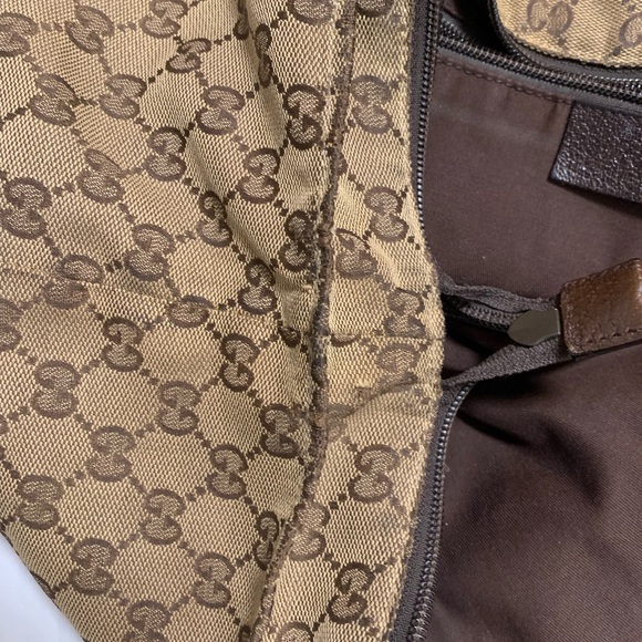 Gucci Authentic Monogram Tote Bag - Picture 13 of 13